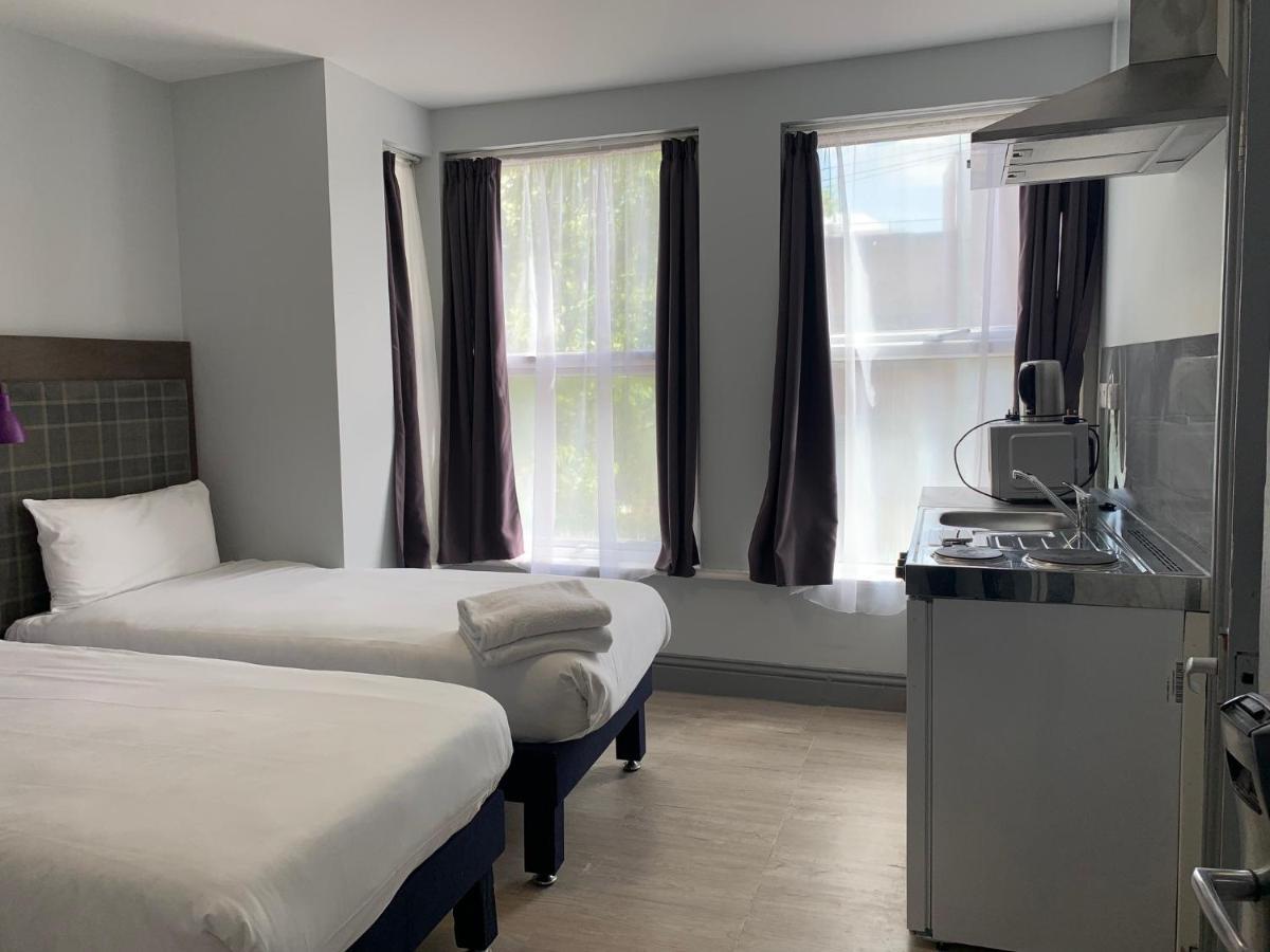 Euro Hotel Wembley Bagian luar foto