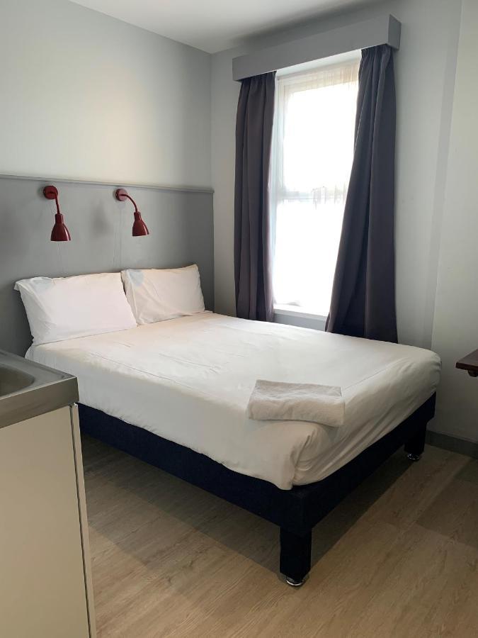 Euro Hotel Wembley Bagian luar foto
