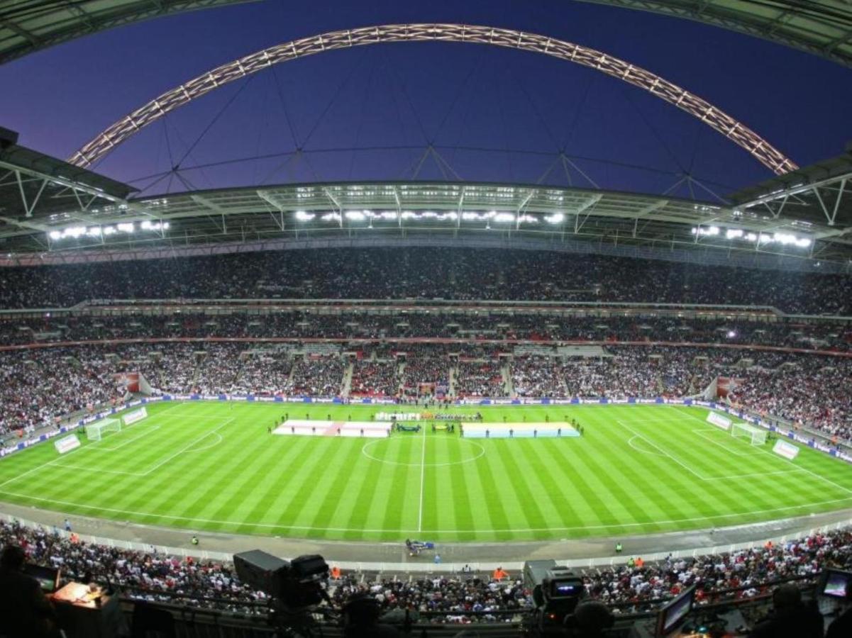 Euro Hotel Wembley Bagian luar foto