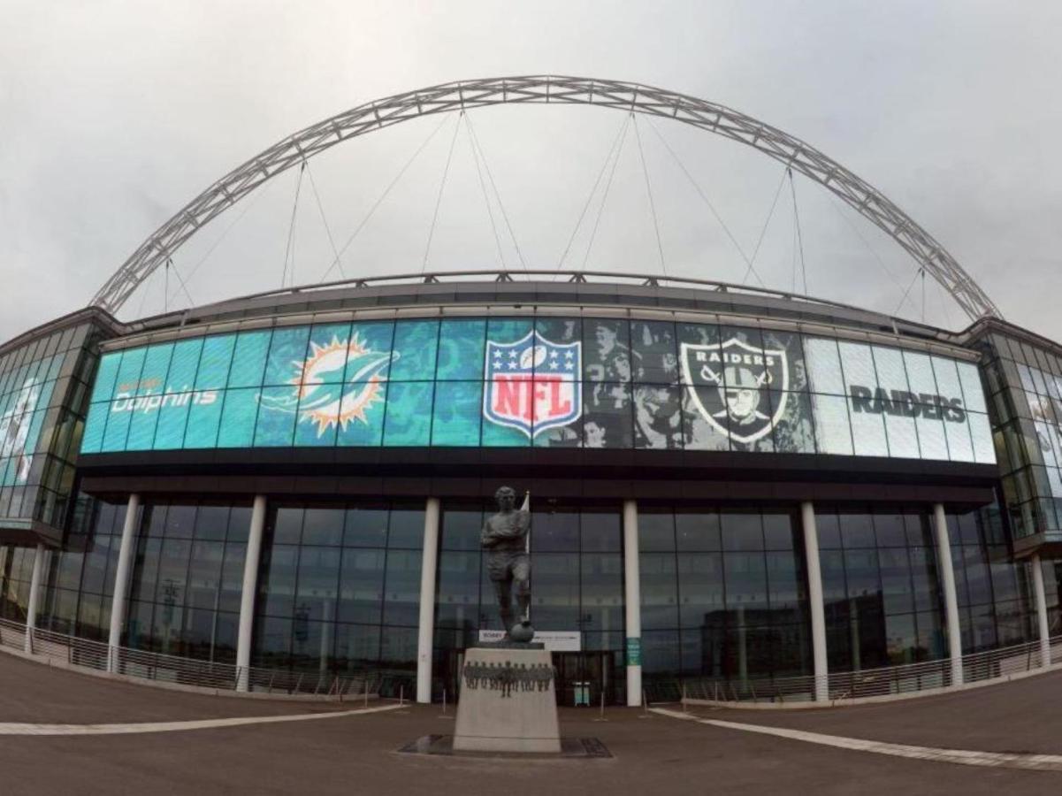Euro Hotel Wembley Bagian luar foto