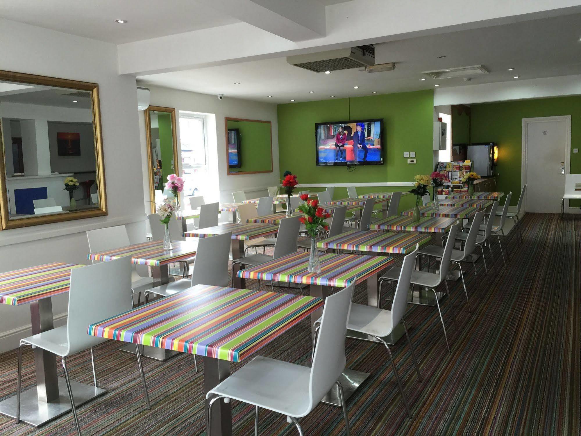 Euro Hotel Wembley Bagian luar foto