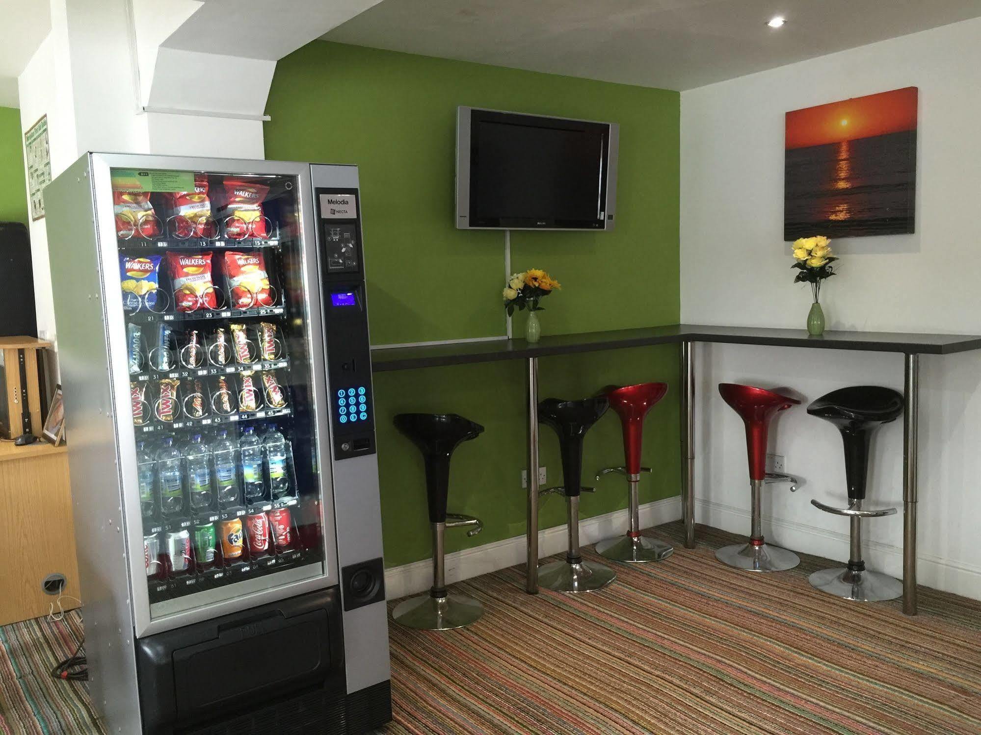 Euro Hotel Wembley Bagian luar foto