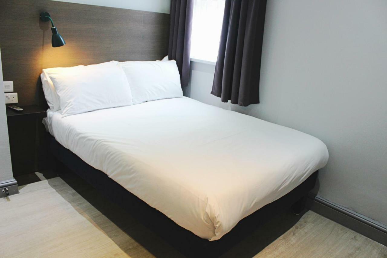Euro Hotel Wembley Bagian luar foto